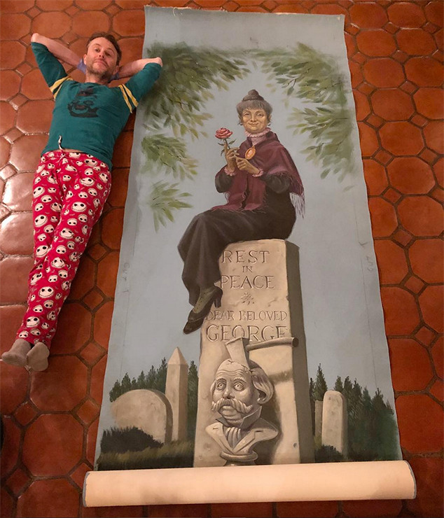 Neil Patrick Harris Spends 172 500 On Disneyland Haunted Mansion